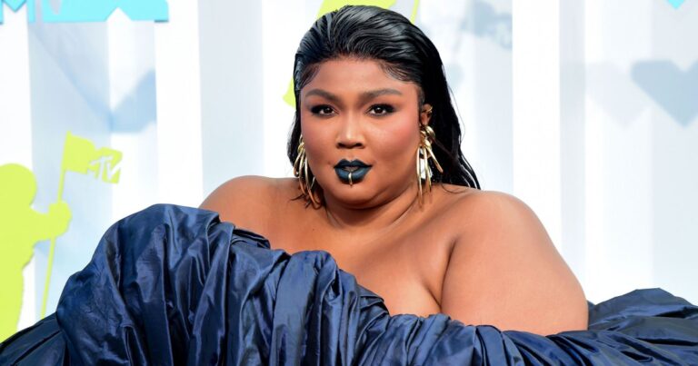 Lizzo’s Wildest Beauty Looks Through the Years: Pics