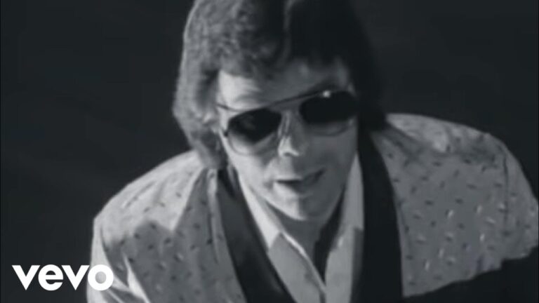 Ronnie Milsap – Stranger In My House (Official Video)