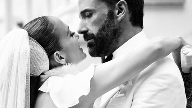Jennifer Lopez & Ben Affleck Official Wedding Photos Revealed – Hollywood Life