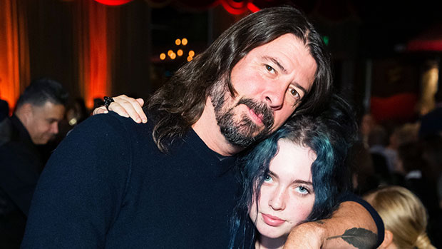 Dave Grohl’s Daughter Violet Sings At Taylor Hawkins Tribute Concert – Hollywood Life