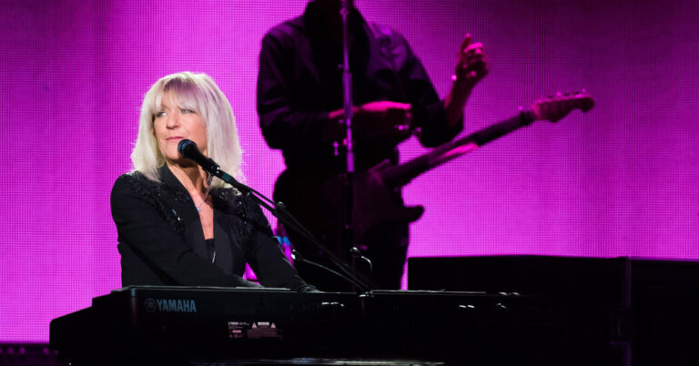 Christine McVie, of Fleetwood Mac, Is Dead at 79