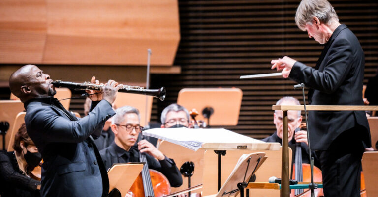 Review: No Dudamel Yet, but a Celebration at the Philharmonic