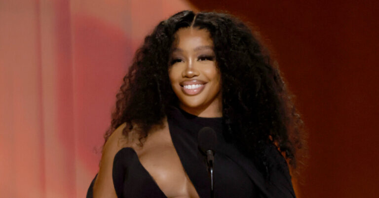 SZA’s ‘SOS’ Is the No. 1 Album for an Eighth Time