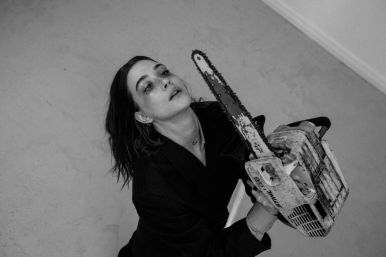 Swedish Artist Dottie Andersson Debuts with “Heavy Objects” | Top Story